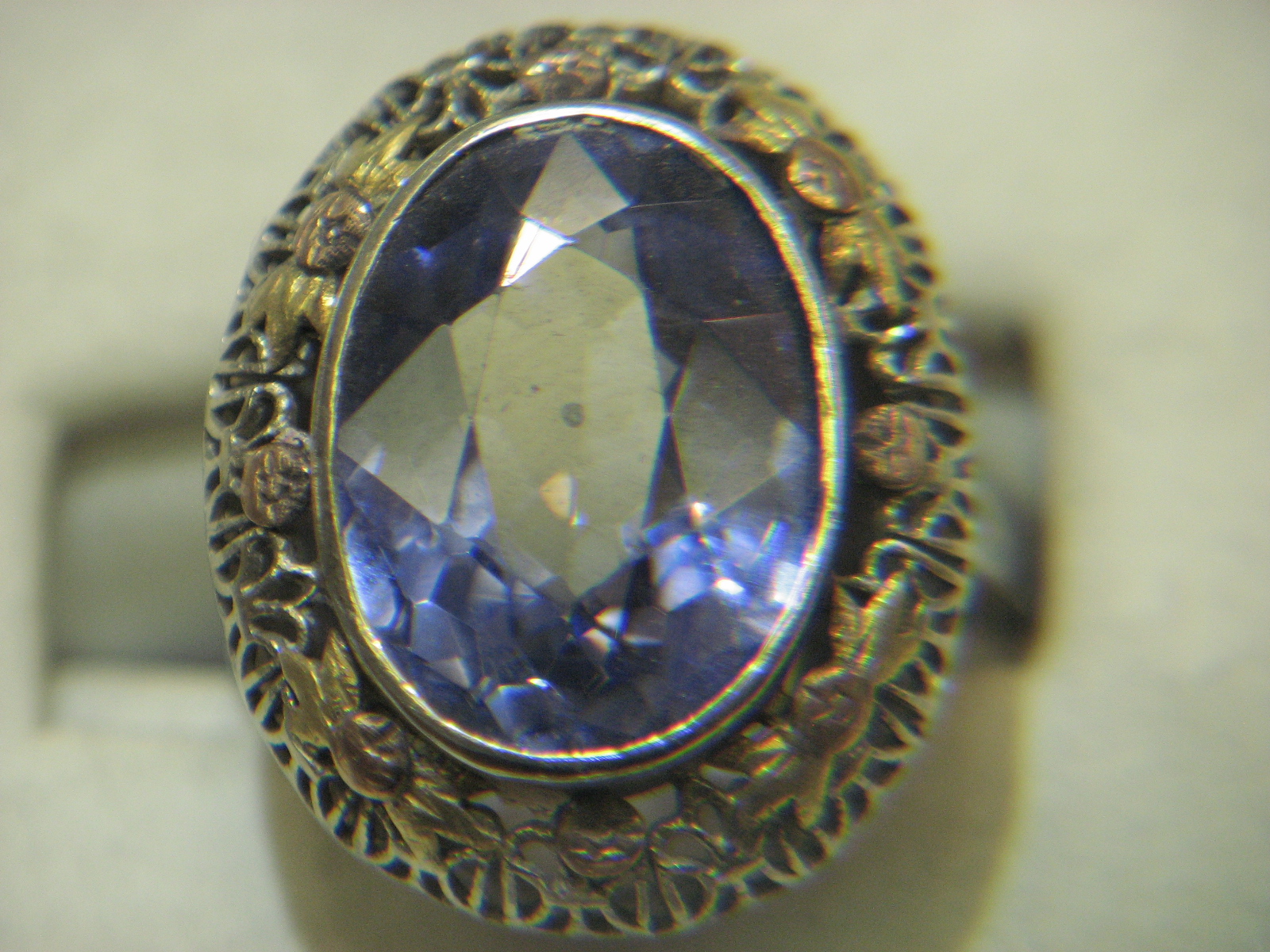 victorian sapphire ring. Nobel Antique jewelry Store, Santa Monica. Made in America. Circa 1880s.